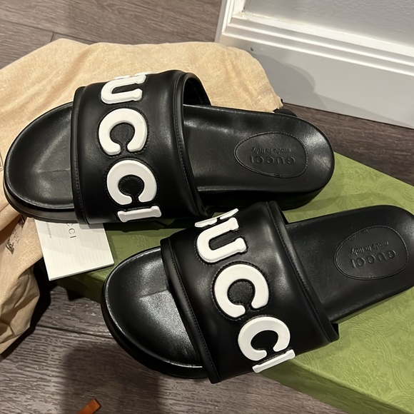 Brand new Gucci slides. - Picture 3 of 9